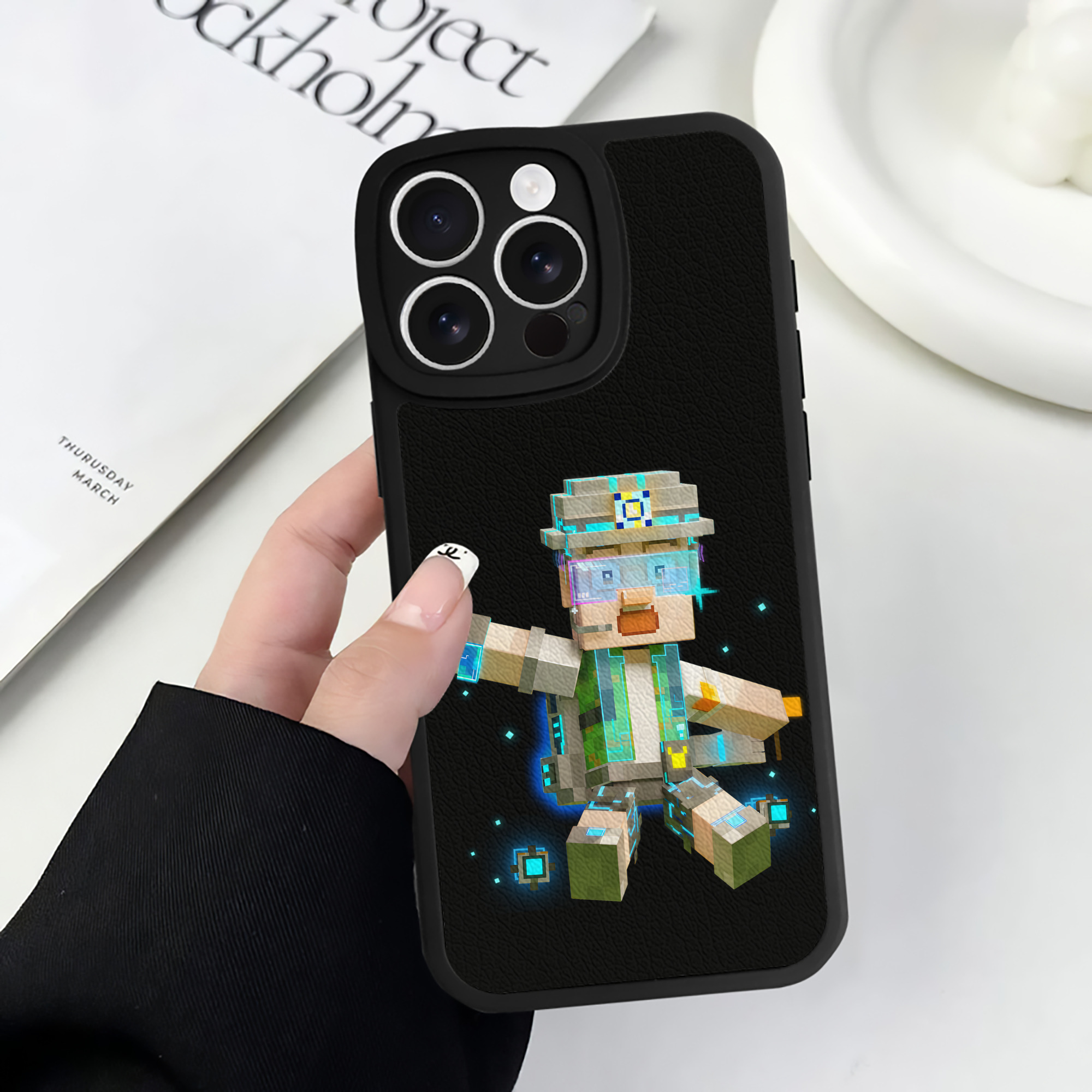 （画像用） マインクラフト ブロックの世界 Minecraft MC Block world 【iPhone 16シリーズ対応】シリコンスマホケース（レザー調） 材質：シリコン